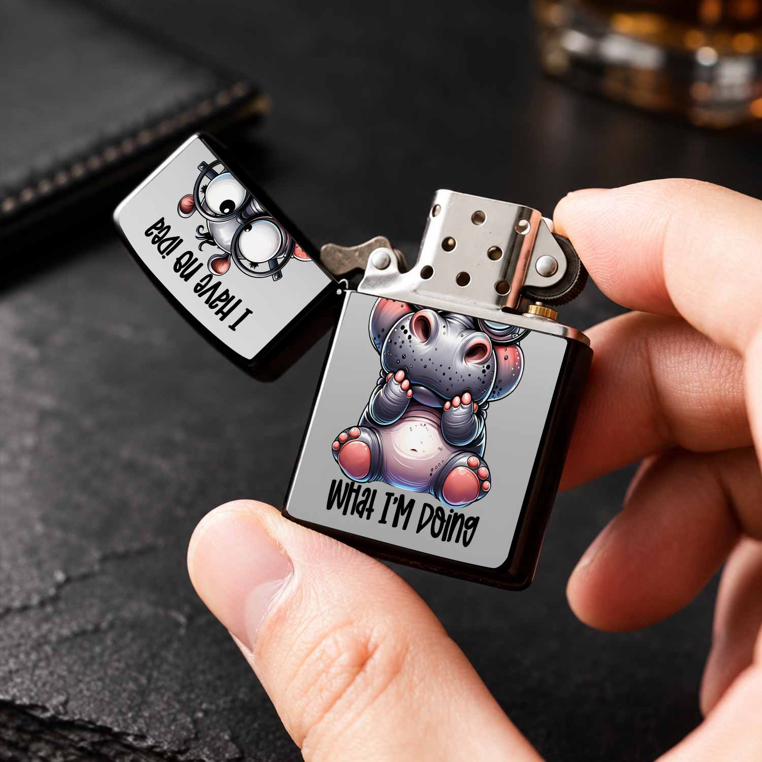 かわいいカバ柄のライター。何をしているのか全くわからない、と - Travel Accessories Ideas のレビューと価格